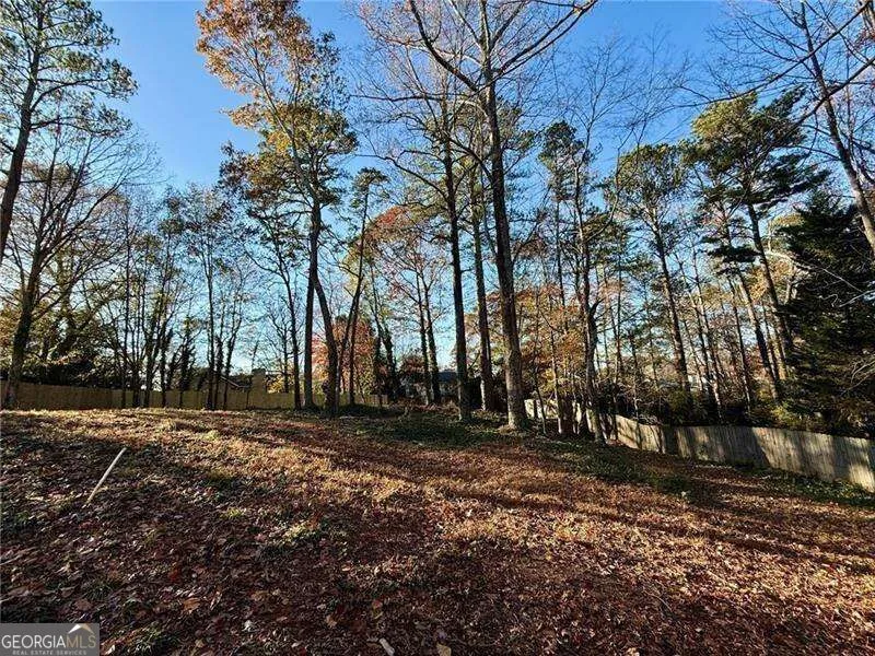 2707 HAWK DR NE Marietta, GA 30066