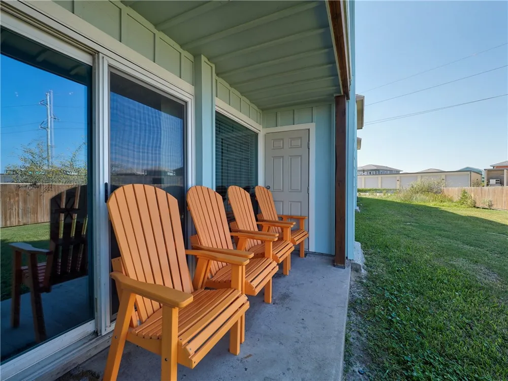 230 Cut Off #126 Port Aransas, TX 78373