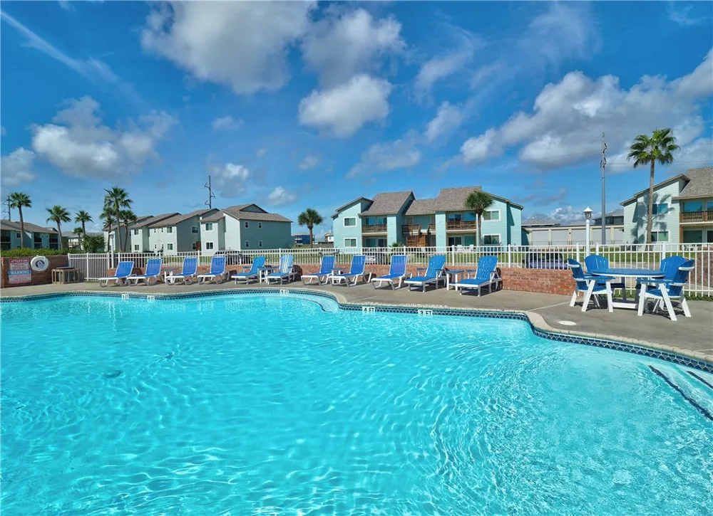230 Cut Off #126 Port Aransas, TX 78373