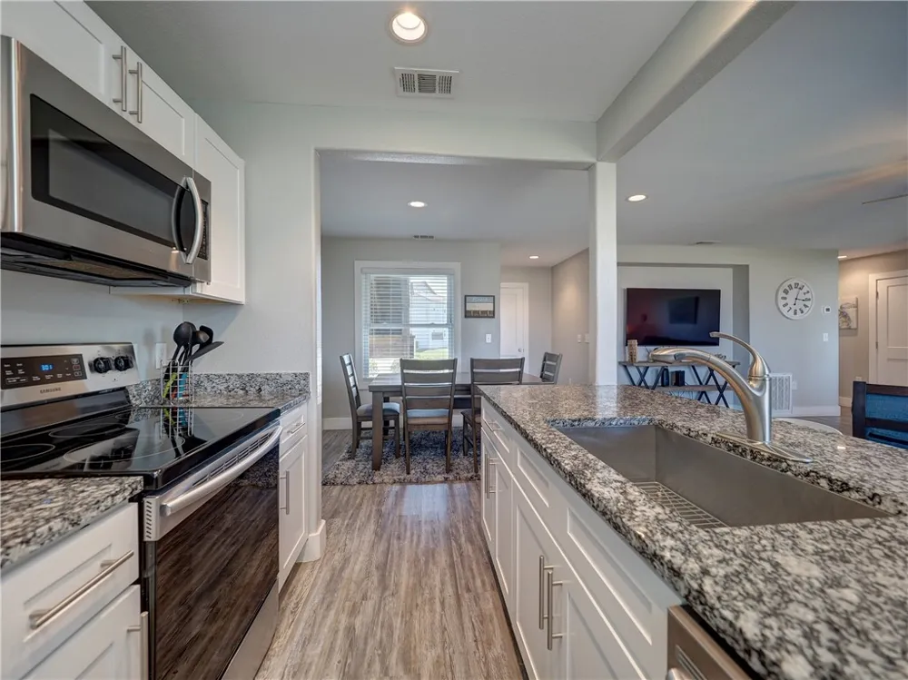 230 Cut Off #126 Port Aransas, TX 78373