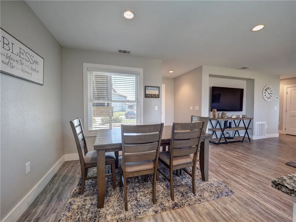 230 Cut Off #126 Port Aransas, TX 78373