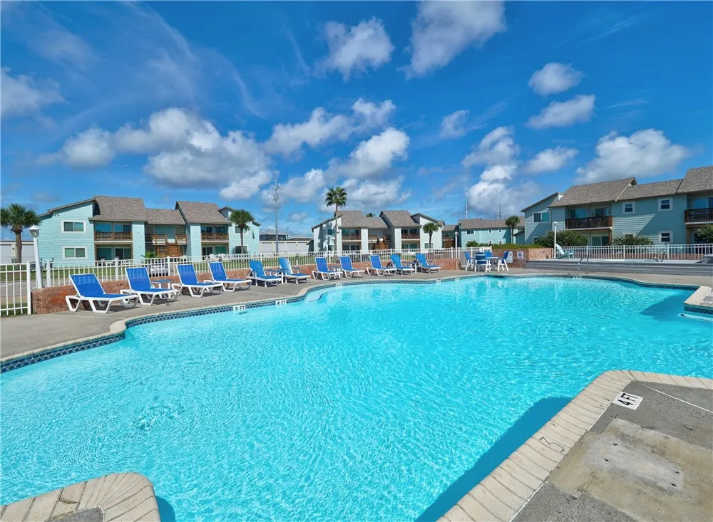 230 Cut Off #126 Port Aransas, TX 78373