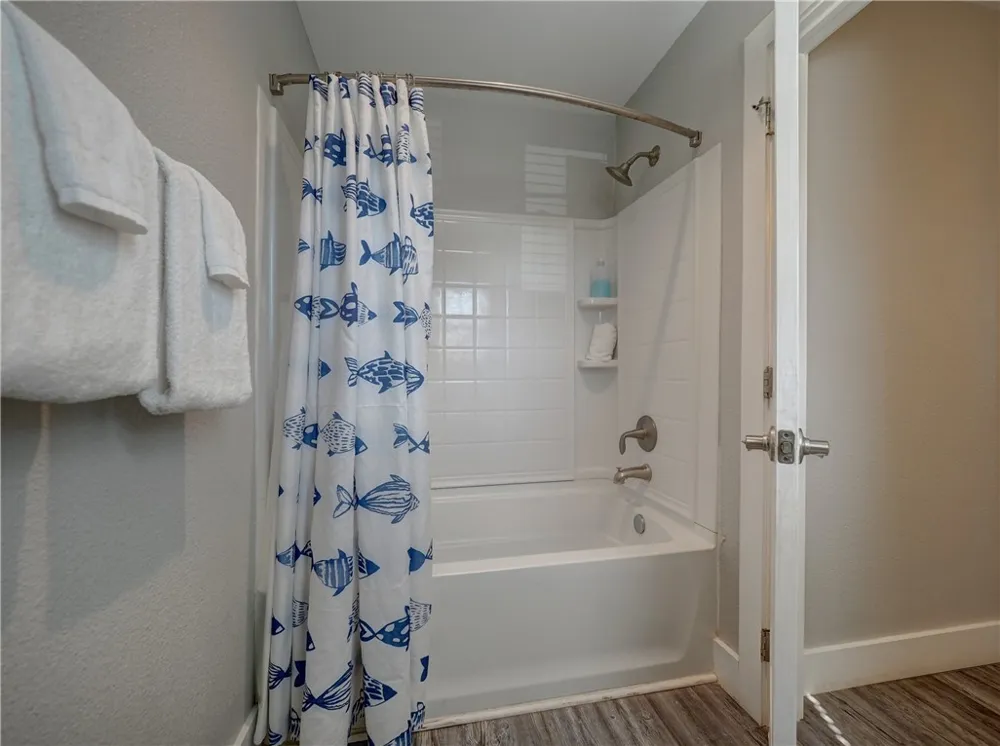 230 Cut Off #126 Port Aransas, TX 78373