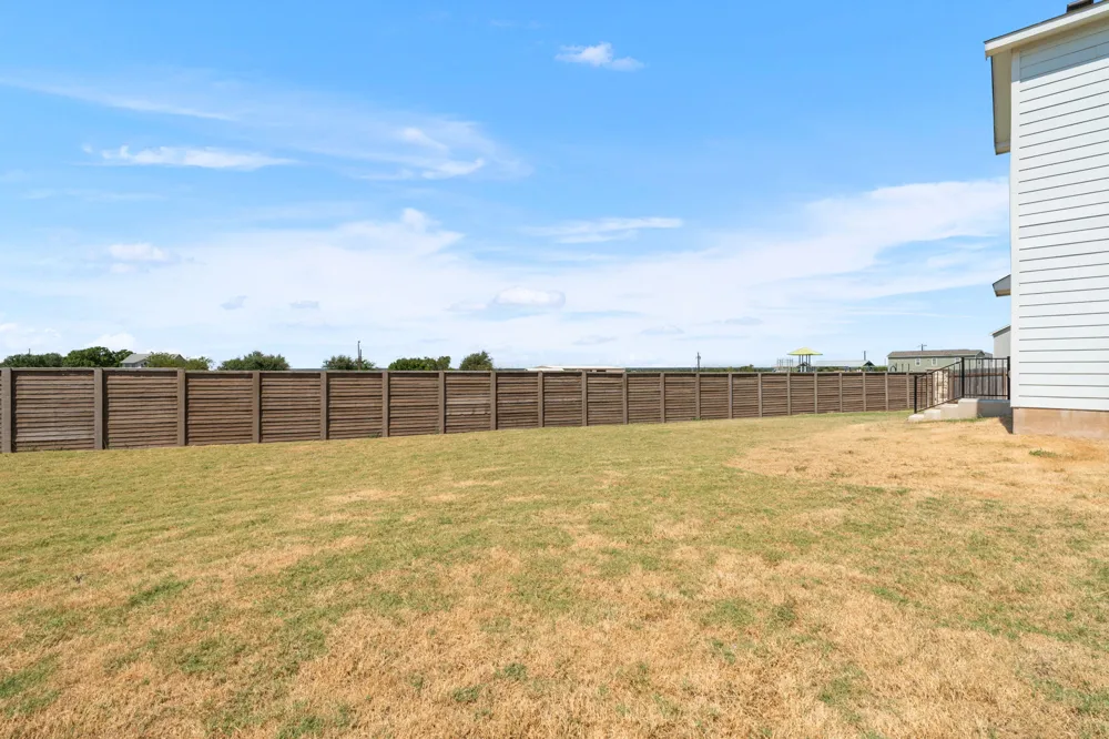 424 Marty Allen Loop Jarrell, TX 76537