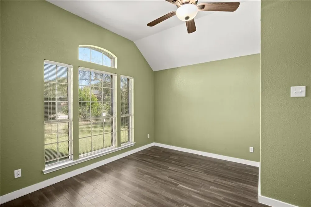 316 Poppy Cove Buda, TX 78610