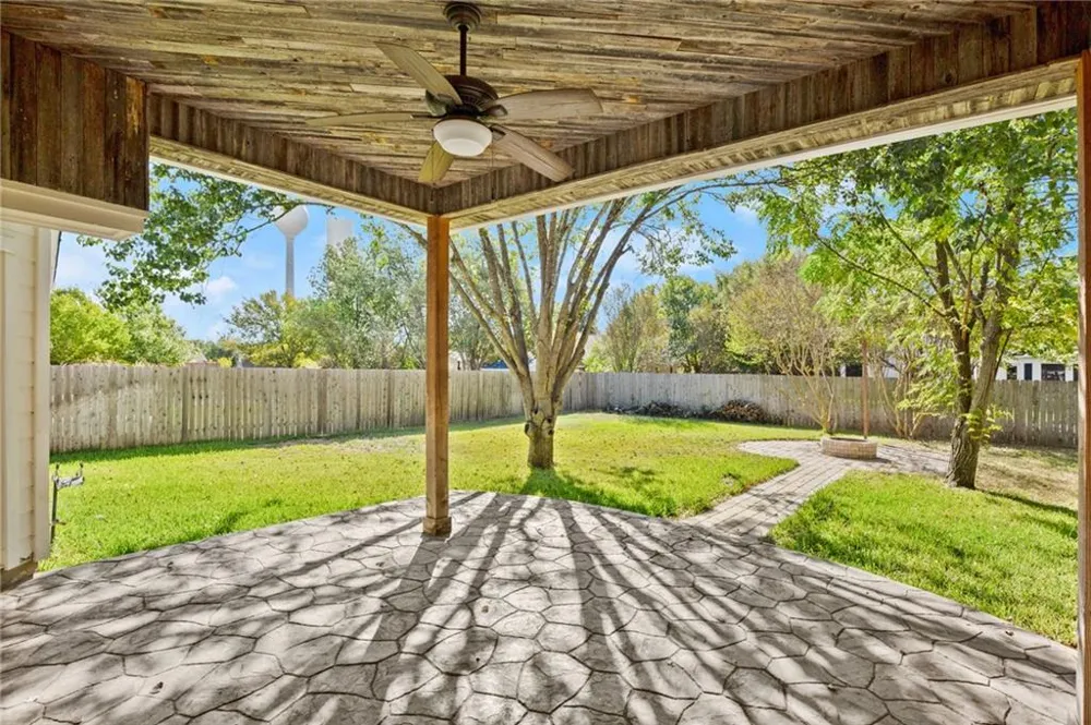 316 Poppy Cove Buda, TX 78610