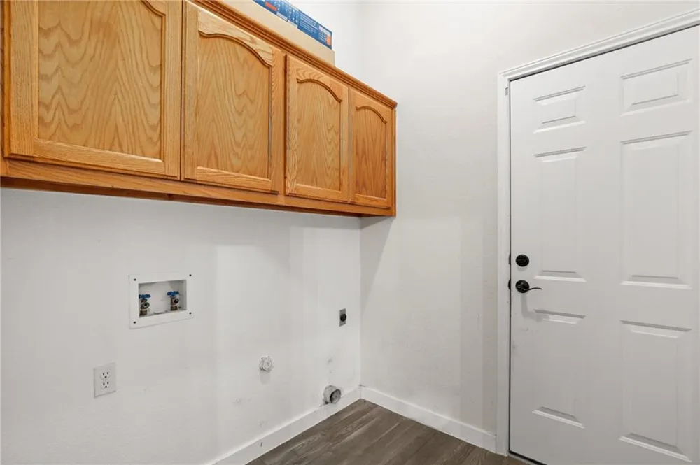 316 Poppy Cove Buda, TX 78610