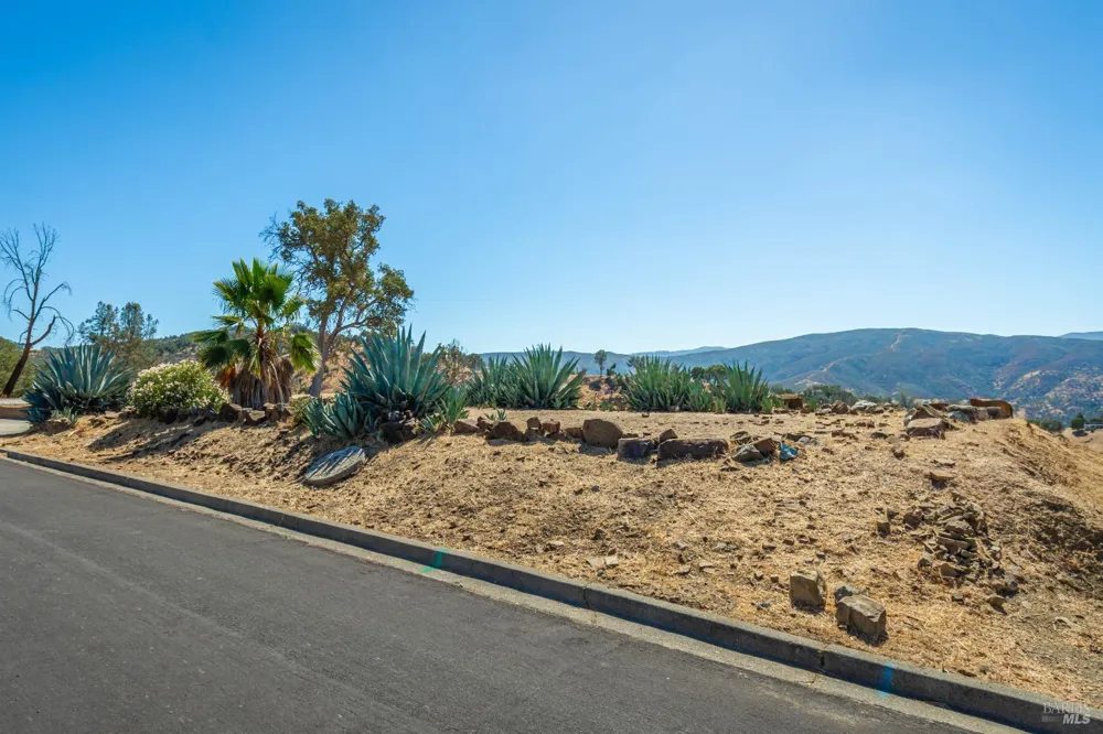 1061 Westridge Drive Napa, CA 94558