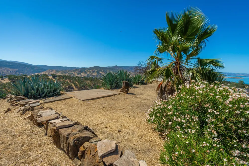 1061 Westridge Drive Napa, CA 94558