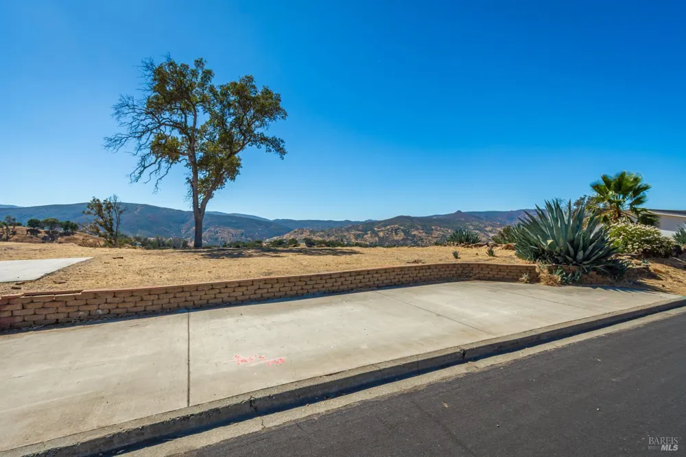 1061 Westridge Drive Napa, CA 94558