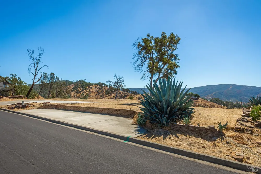 1061 Westridge Drive Napa, CA 94558