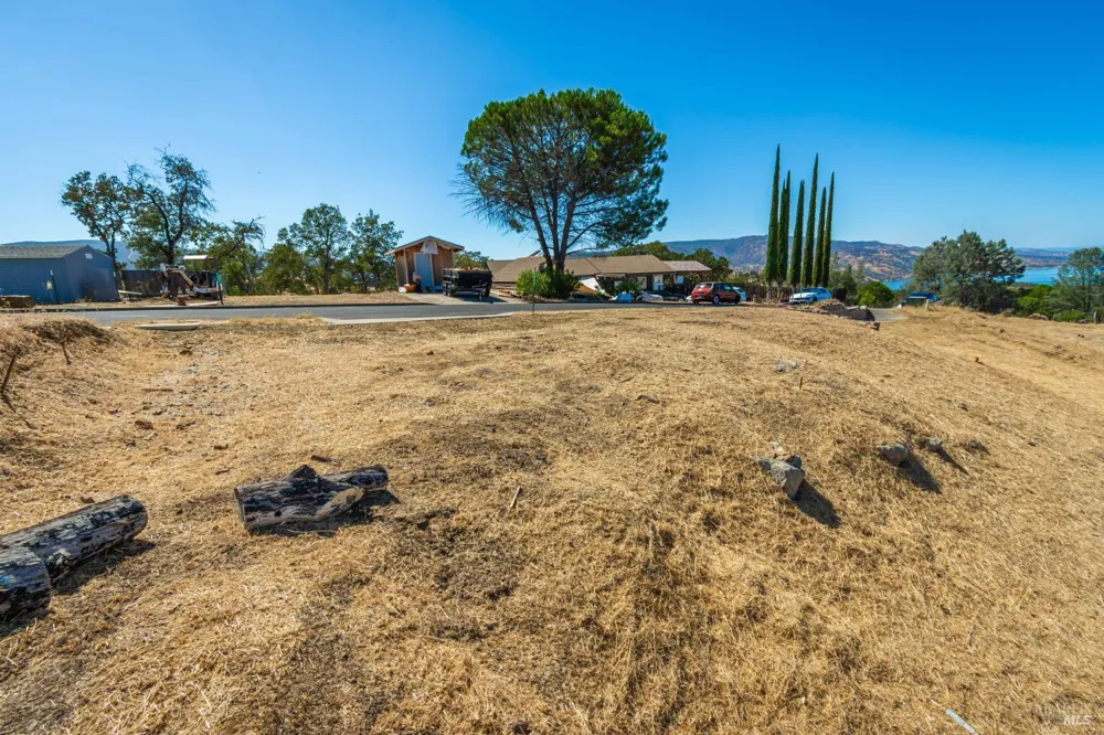 1044 Eastridge Drive Napa, CA 94558