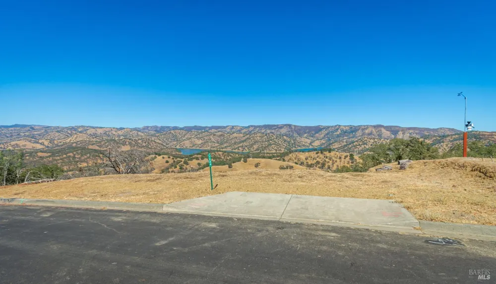 1044 Eastridge Drive Napa, CA 94558