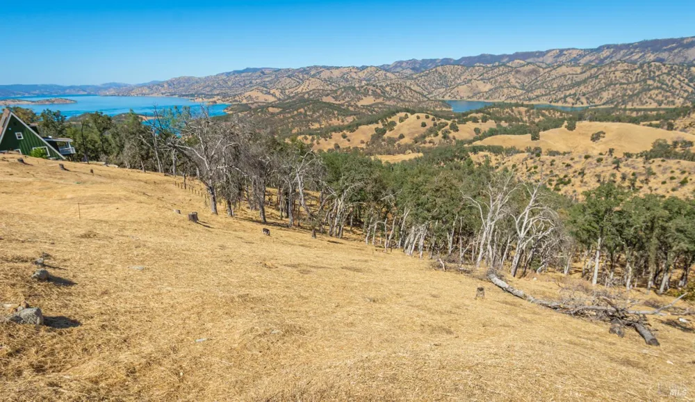 1044 Eastridge Drive Napa, CA 94558
