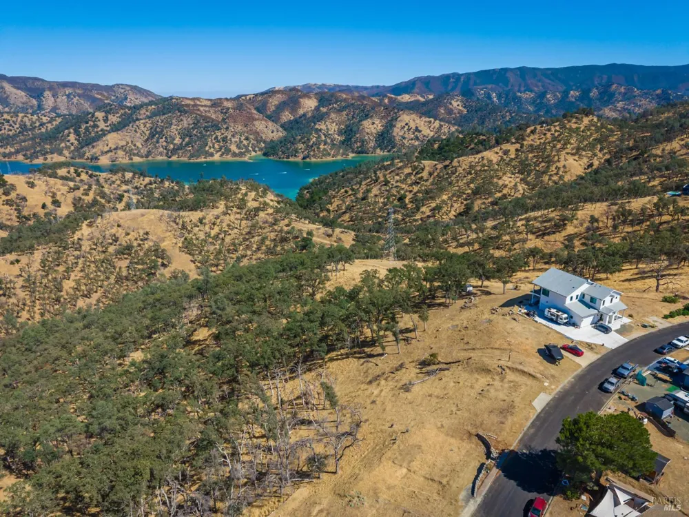 1044 Eastridge Drive Napa, CA 94558