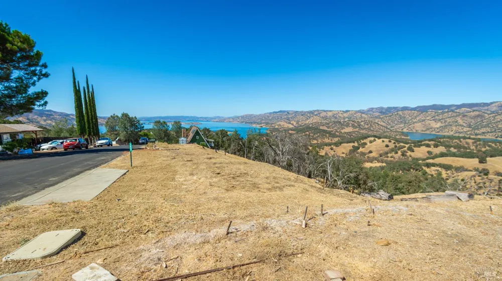 1044 Eastridge Drive Napa, CA 94558