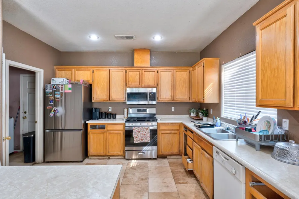 6561 Alyssa Drive Winton, CA 95388