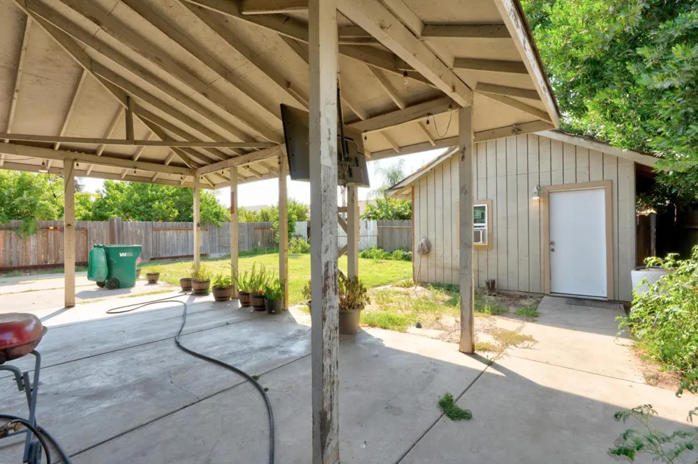6561 Alyssa Drive Winton, CA 95388