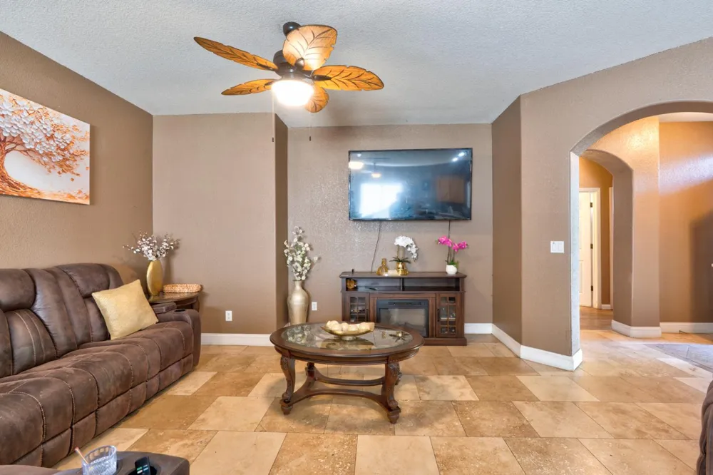 6561 Alyssa Drive Winton, CA 95388