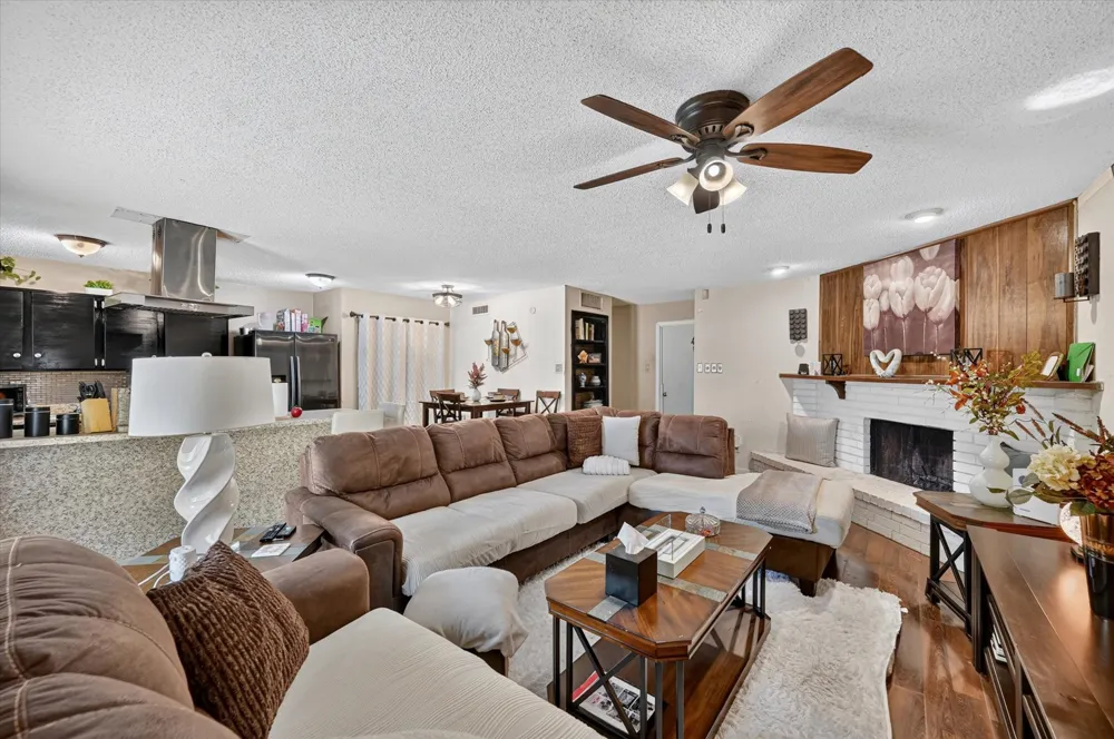 7131 Nutmeg Lane Dallas, TX 75249