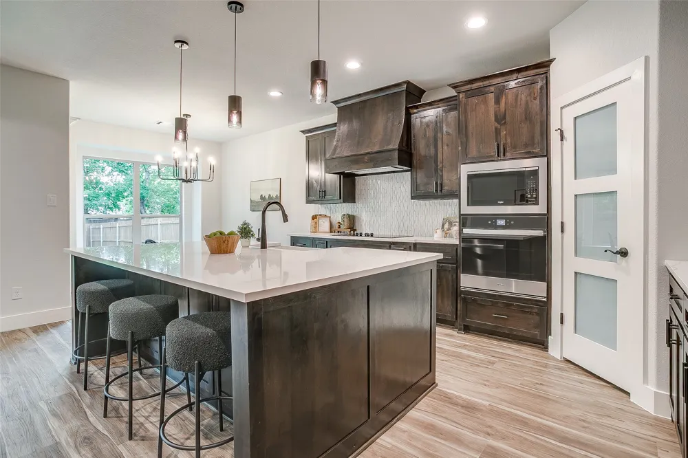 3221 NW 25th Street Fort Worth, TX 76106
