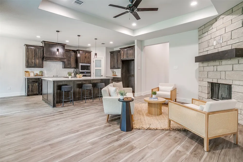 3221 NW 25th Street Fort Worth, TX 76106