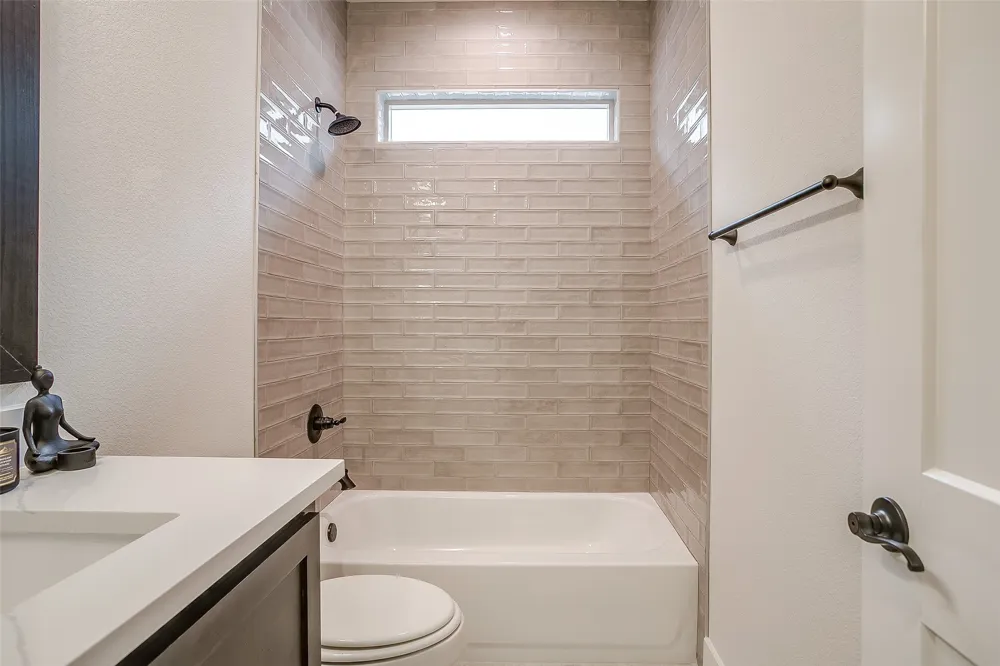 3221 NW 25th Street Fort Worth, TX 76106