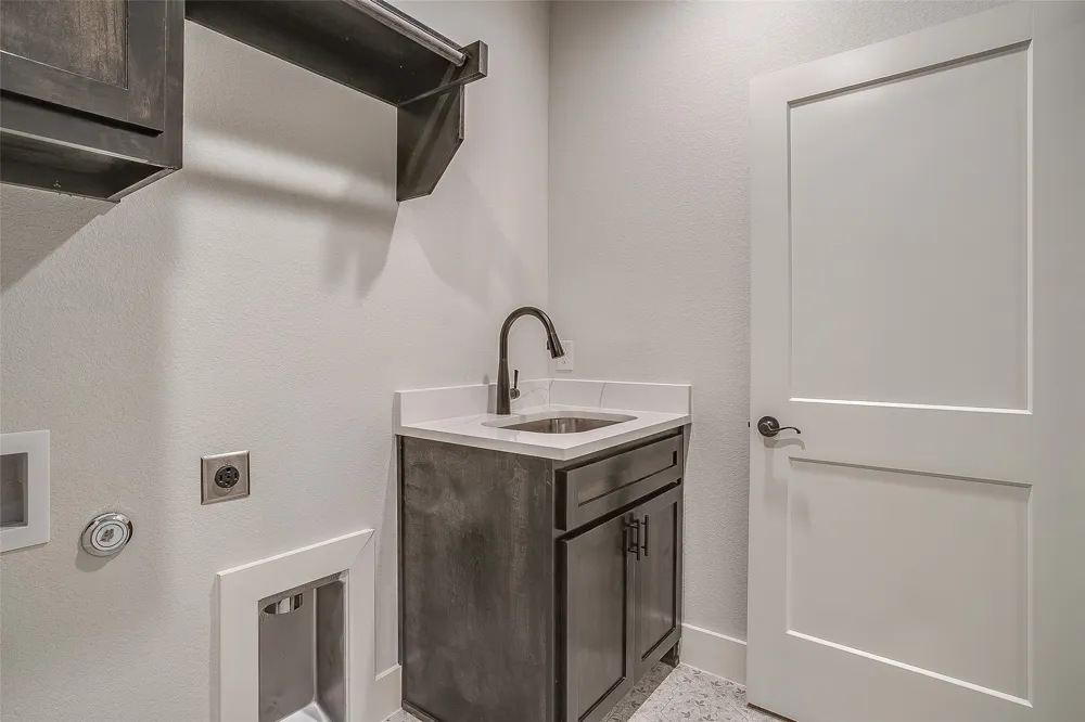3221 NW 25th Street Fort Worth, TX 76106