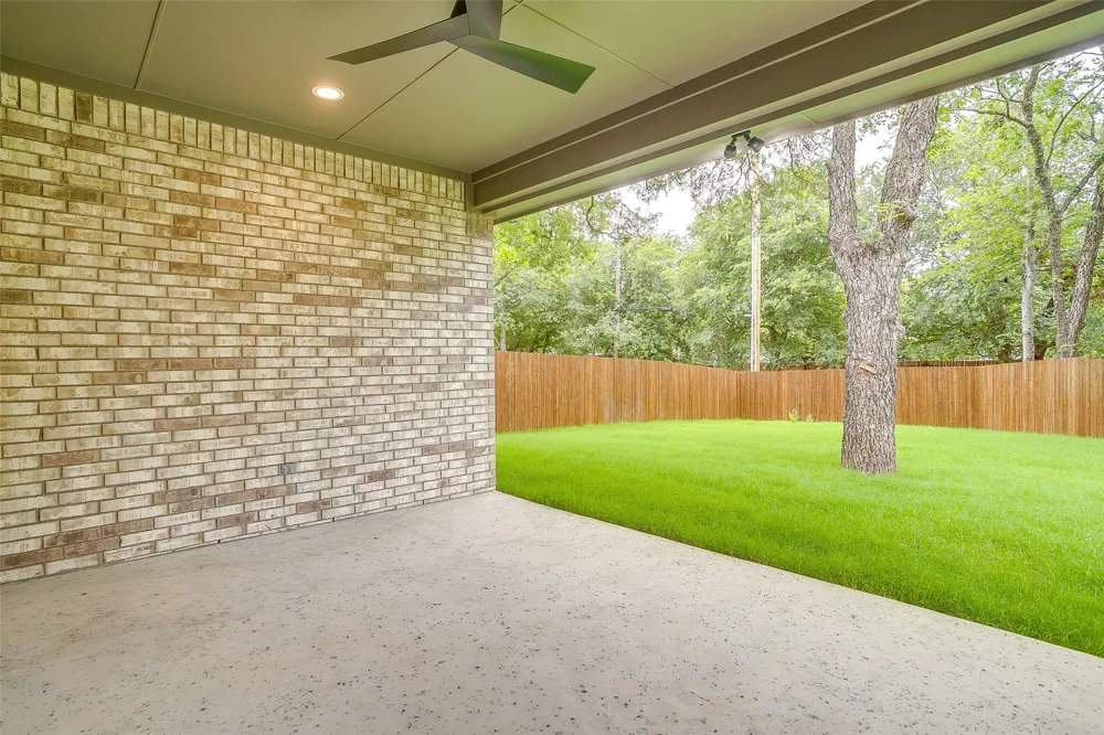 3221 NW 25th Street Fort Worth, TX 76106