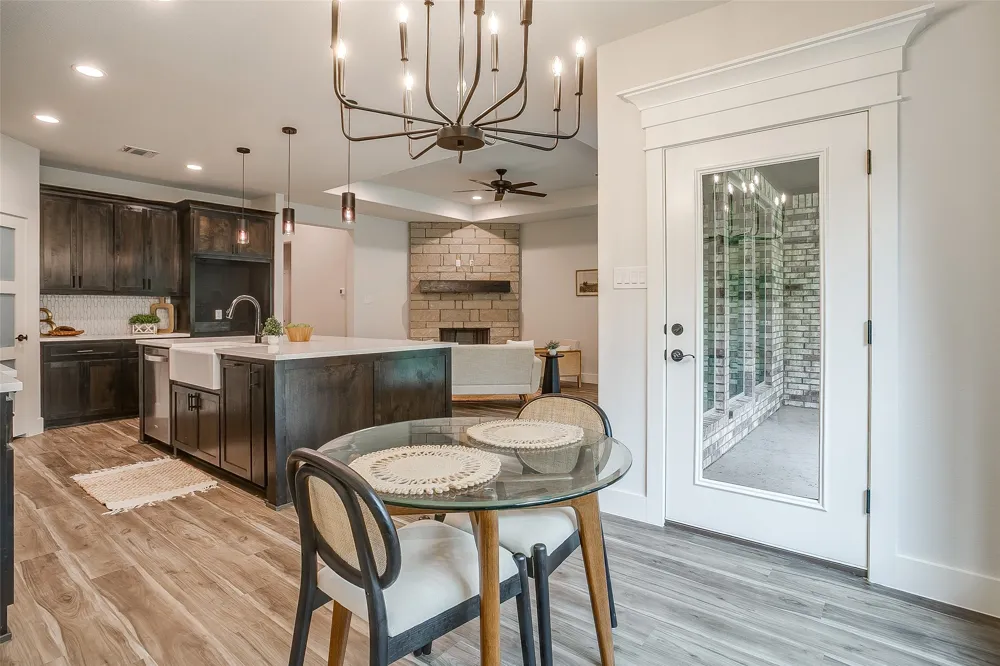 3221 NW 25th Street Fort Worth, TX 76106