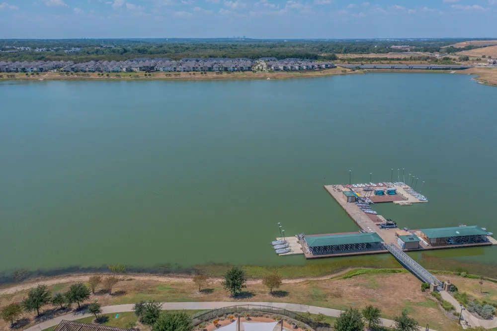 705 Morning Dove Lane Arlington, TX 76005