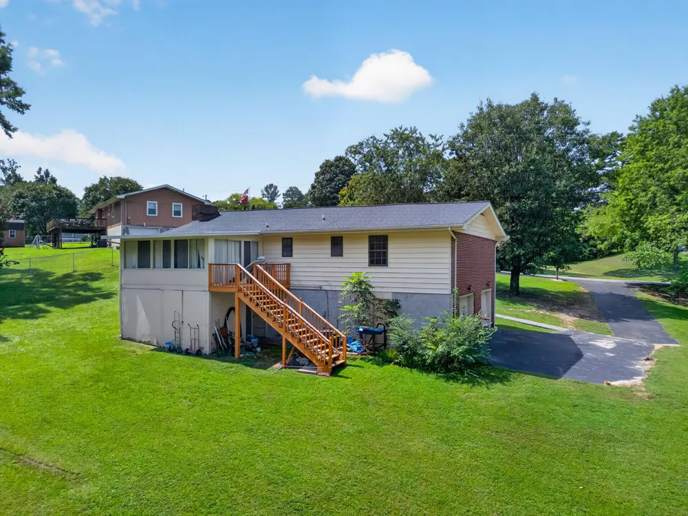774 Brownwood Circle Ringgold, GA 30736