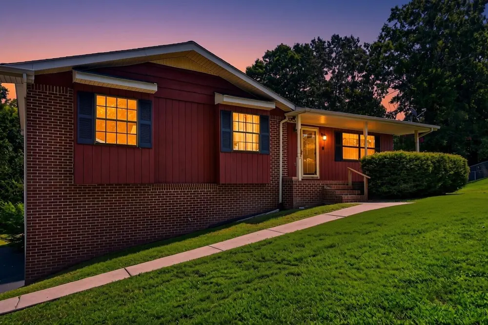 774 Brownwood Circle Ringgold, GA 30736