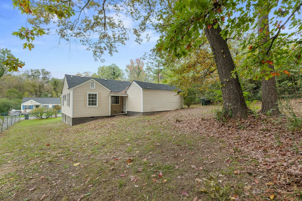 1610 Parkway Drive Chattanooga, TN 37406