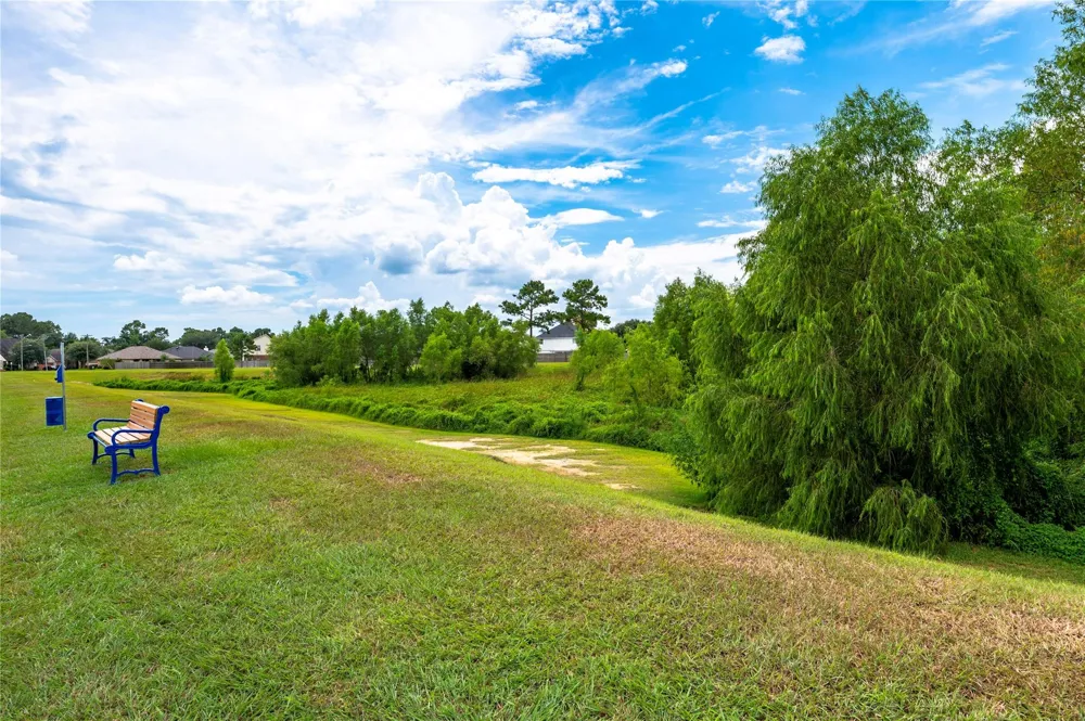 4045 Basswood Drive Dickinson, TX 77539