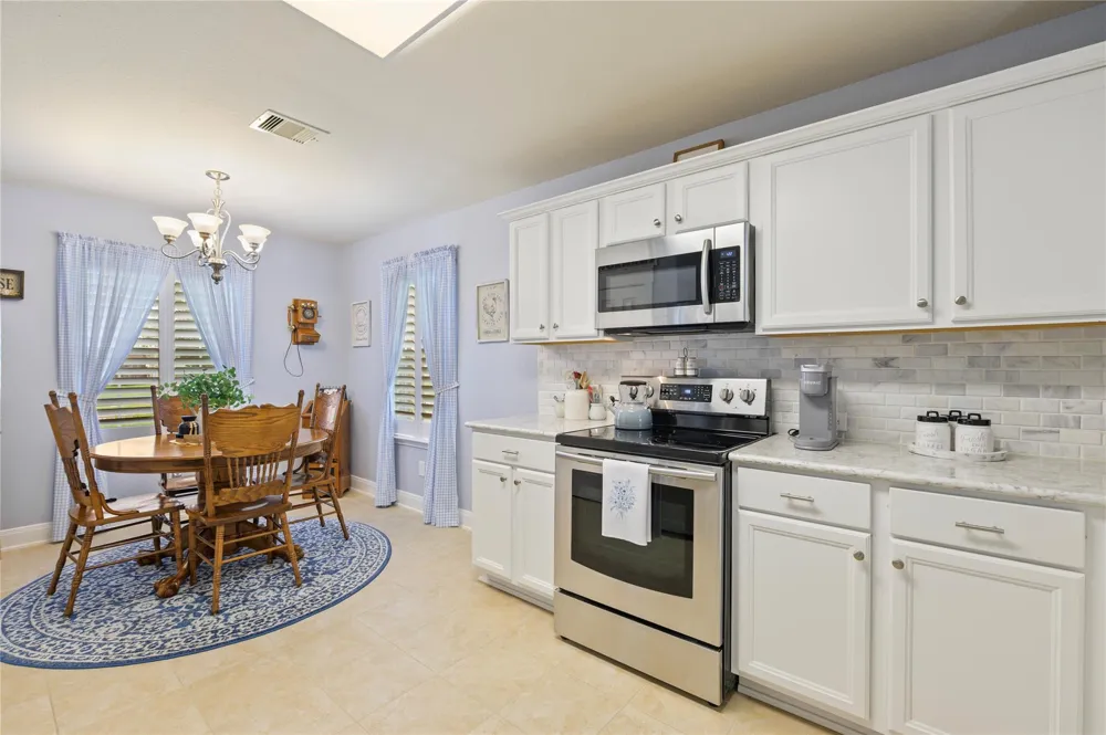 4045 Basswood Drive Dickinson, TX 77539