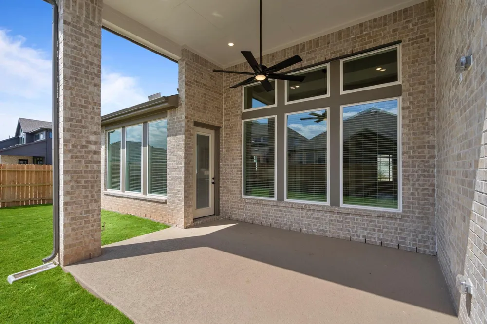 32421 Forktail Lake Drive Fulshear, TX 77441