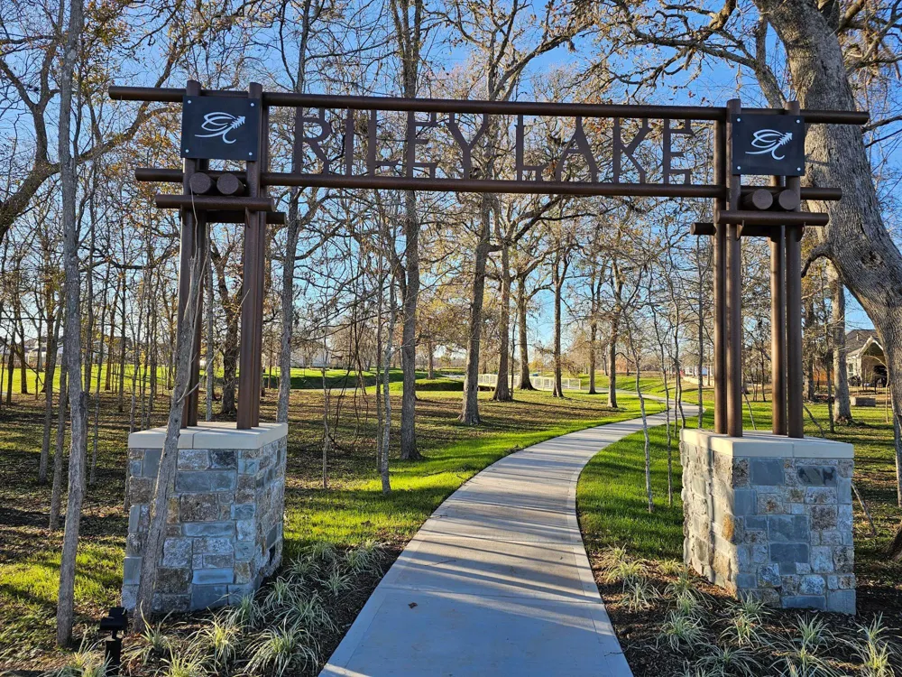 32421 Forktail Lake Drive Fulshear, TX 77441