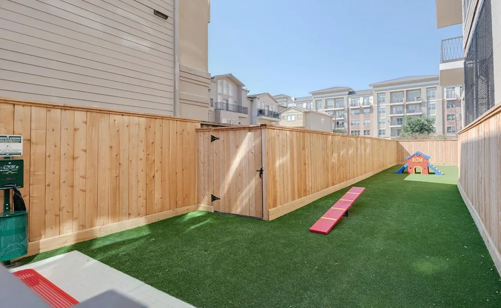 160 Birdsall Street #1117 Houston, TX 77007