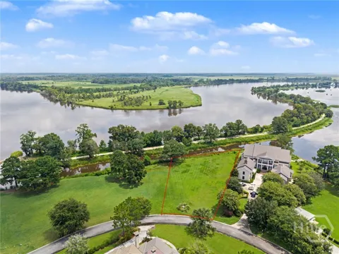 223 Captains Walk