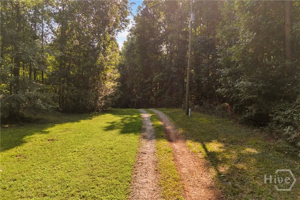5688 Highway 82 Spur Commerce, GA 30529