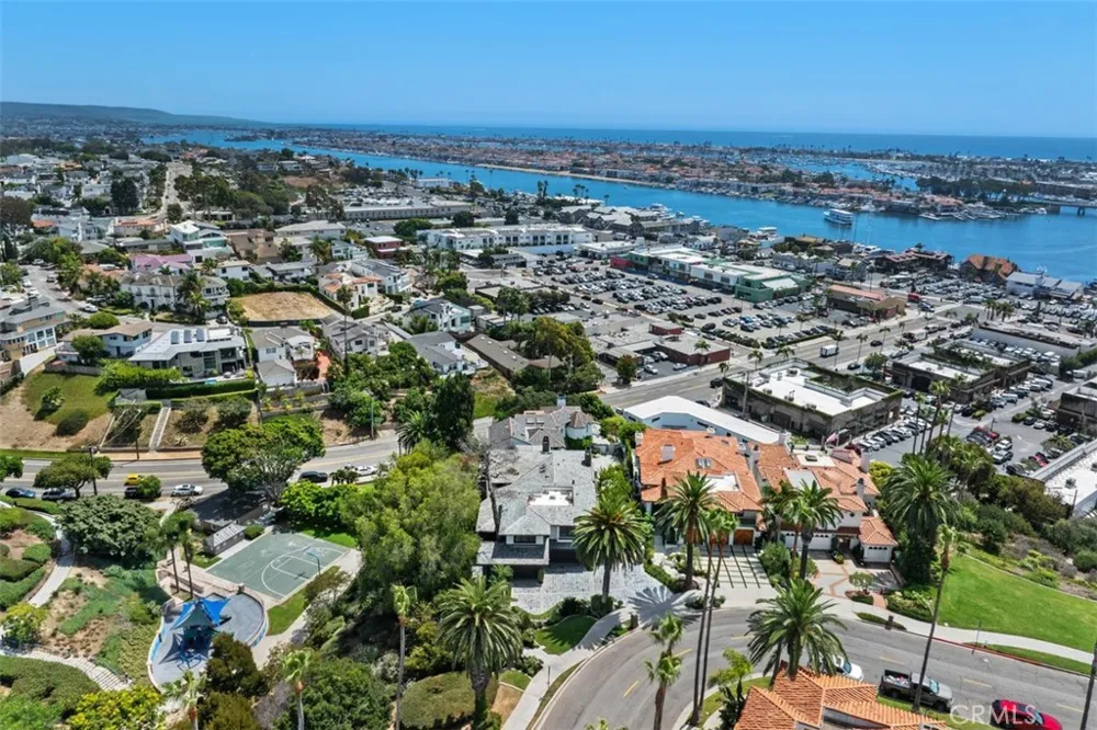 2907 Cliff Drive Newport Beach, CA 92663