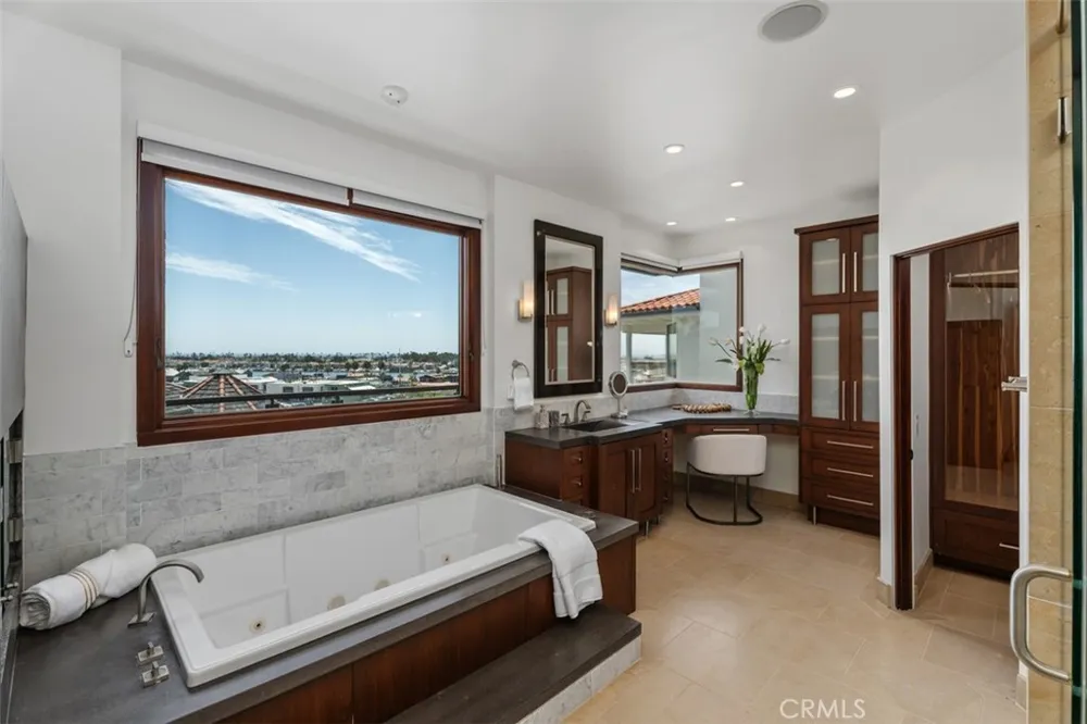 2907 Cliff Drive Newport Beach, CA 92663