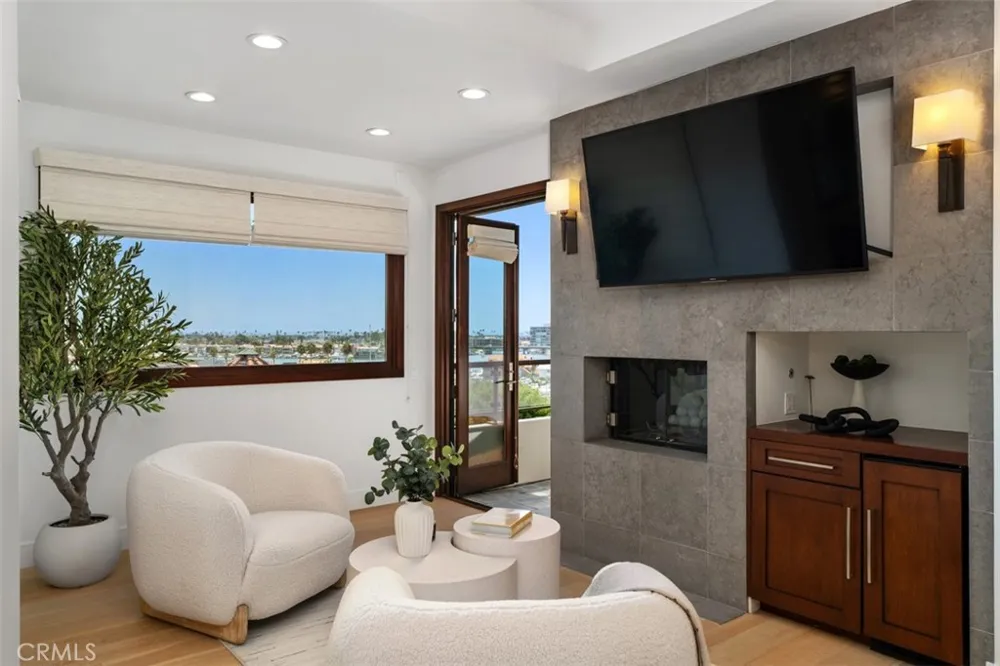 2907 Cliff Drive Newport Beach, CA 92663