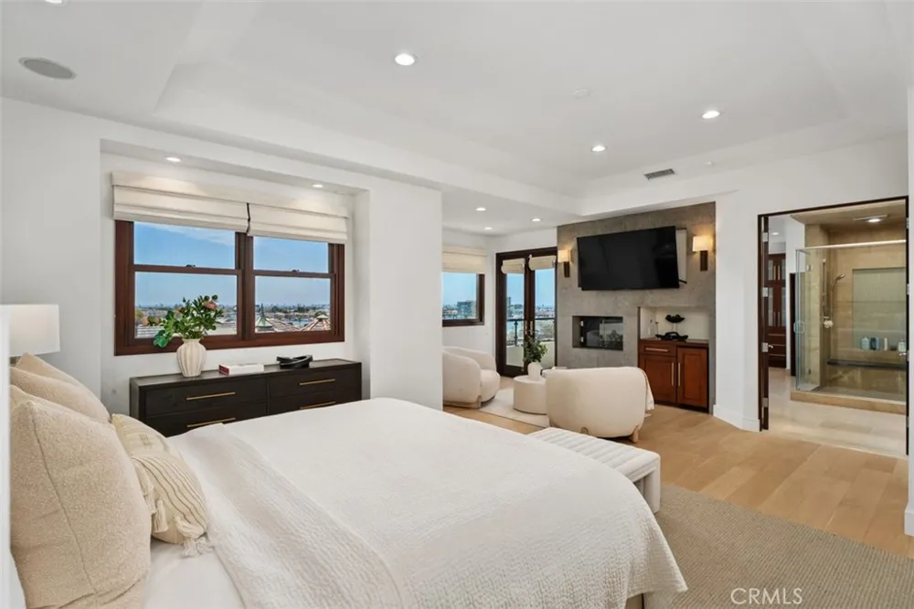 2907 Cliff Drive Newport Beach, CA 92663