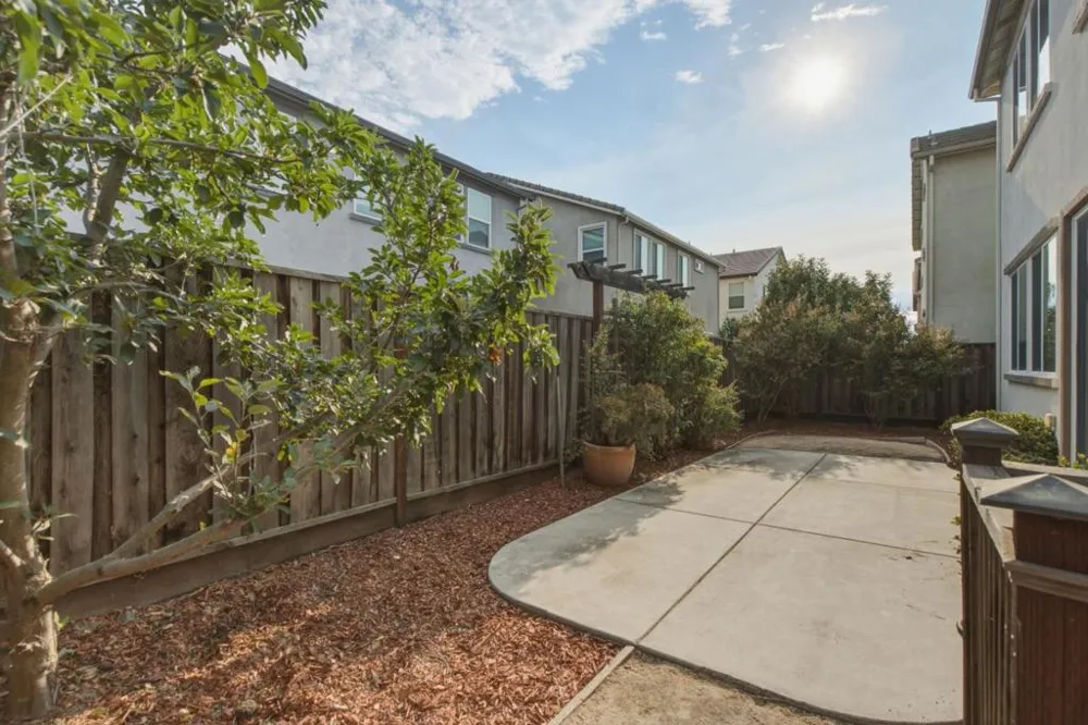 1227 Buena Vista Road Hollister, CA 95023