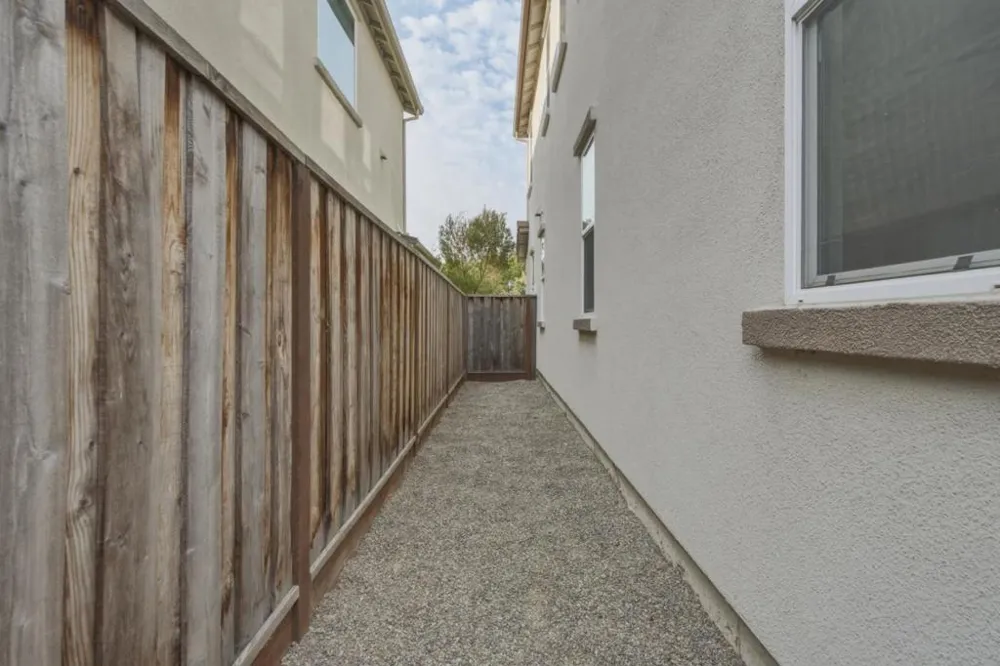 1227 Buena Vista Road Hollister, CA 95023