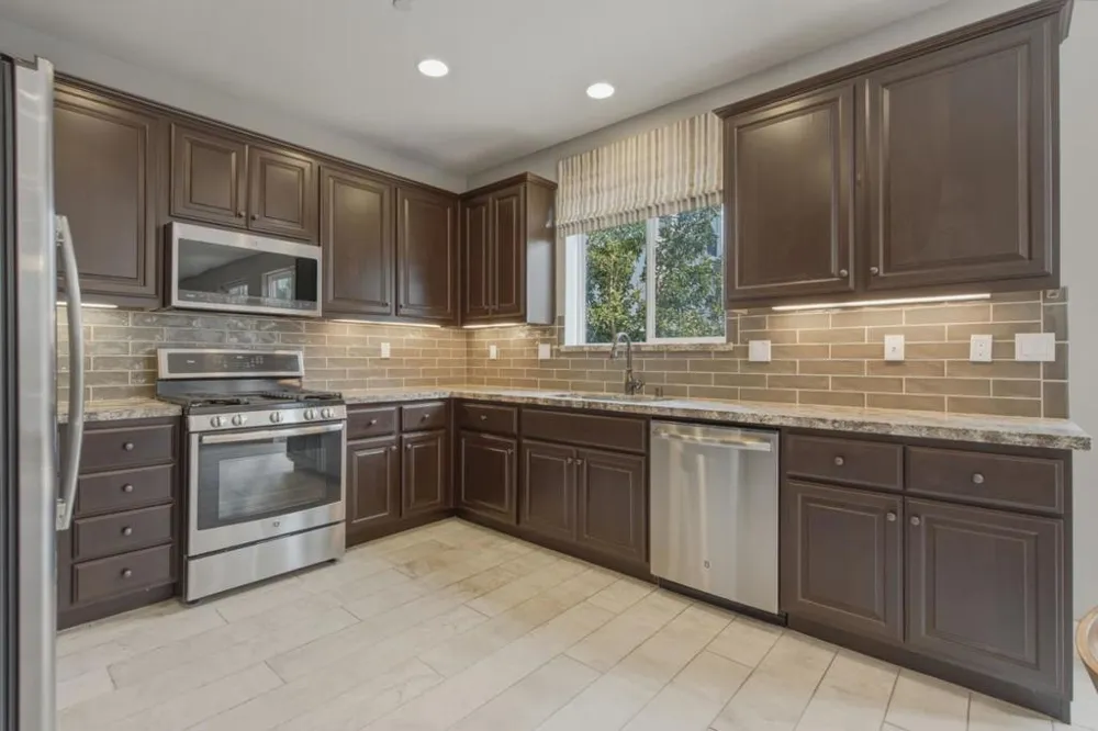 1227 Buena Vista Road Hollister, CA 95023