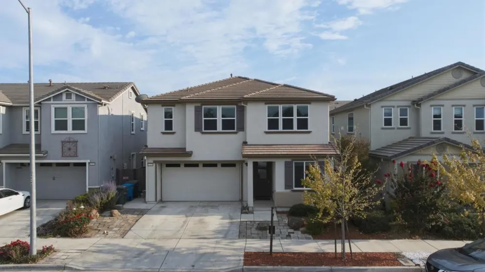 1227 Buena Vista Road Hollister, CA 95023