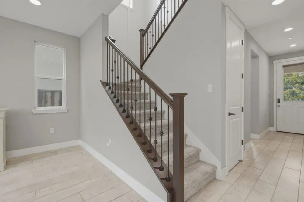 1227 Buena Vista Road Hollister, CA 95023